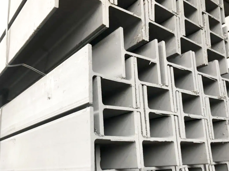 304�����H�͸�